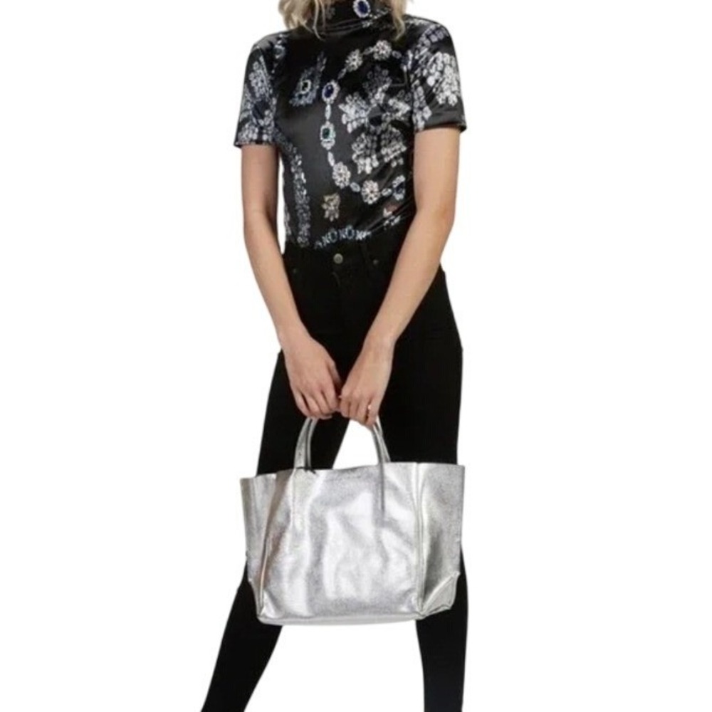Ampersand As Apostrophe Silver Metallic Leather Tote Bag NEW